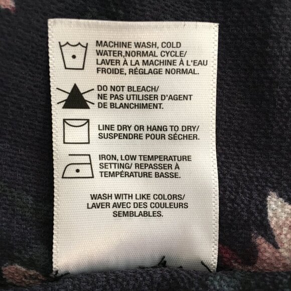 [DH3] Black Floral Sleeveless Blouse | M | Good - Picture 9 of 9